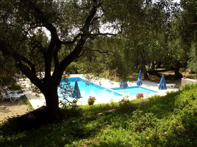 ניסקי Villa Stefanos Bungalows מראה חיצוני תמונה