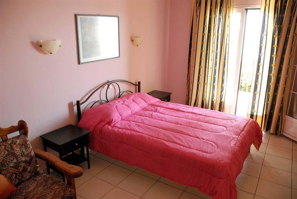 ניסקי Villa Stefanos Bungalows מראה חיצוני תמונה